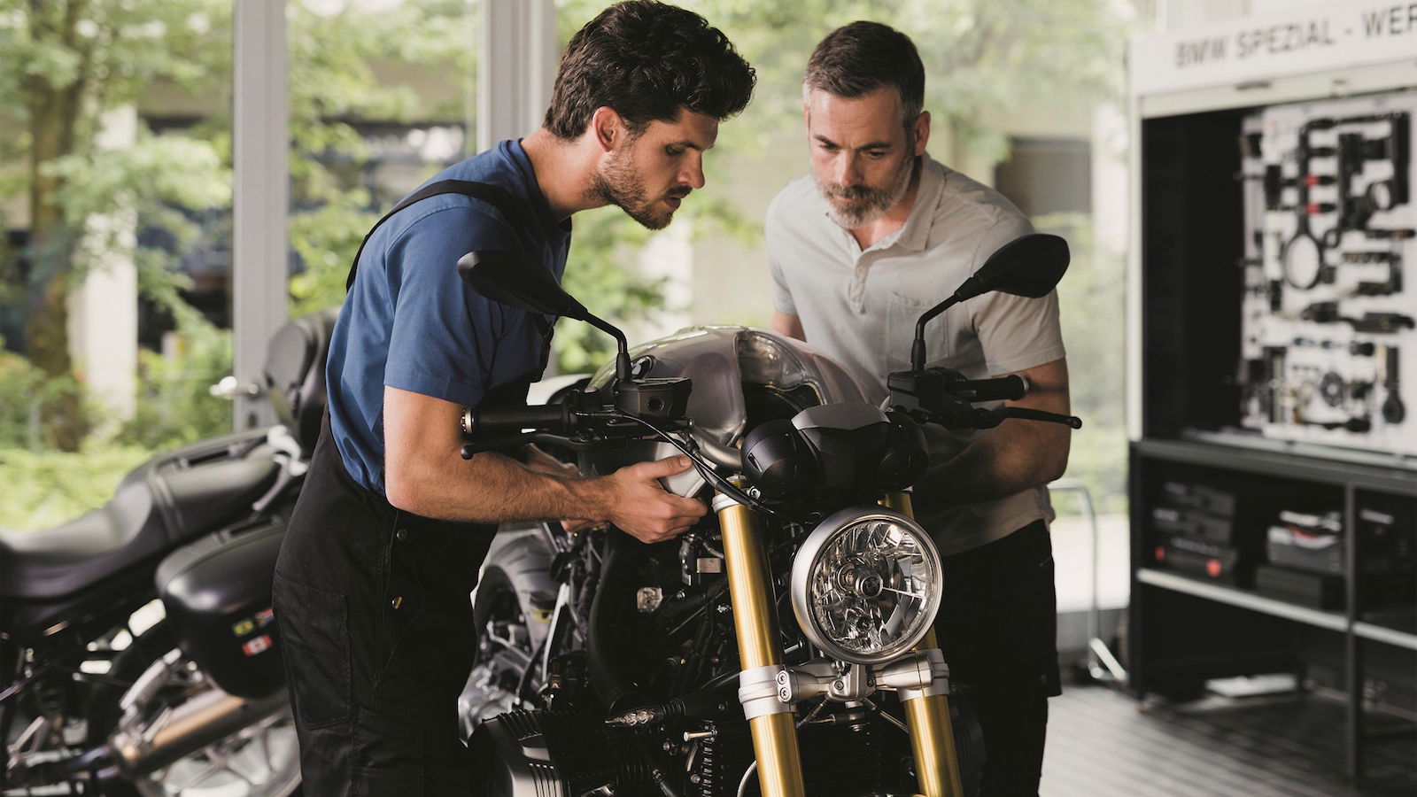 BMW servicing 